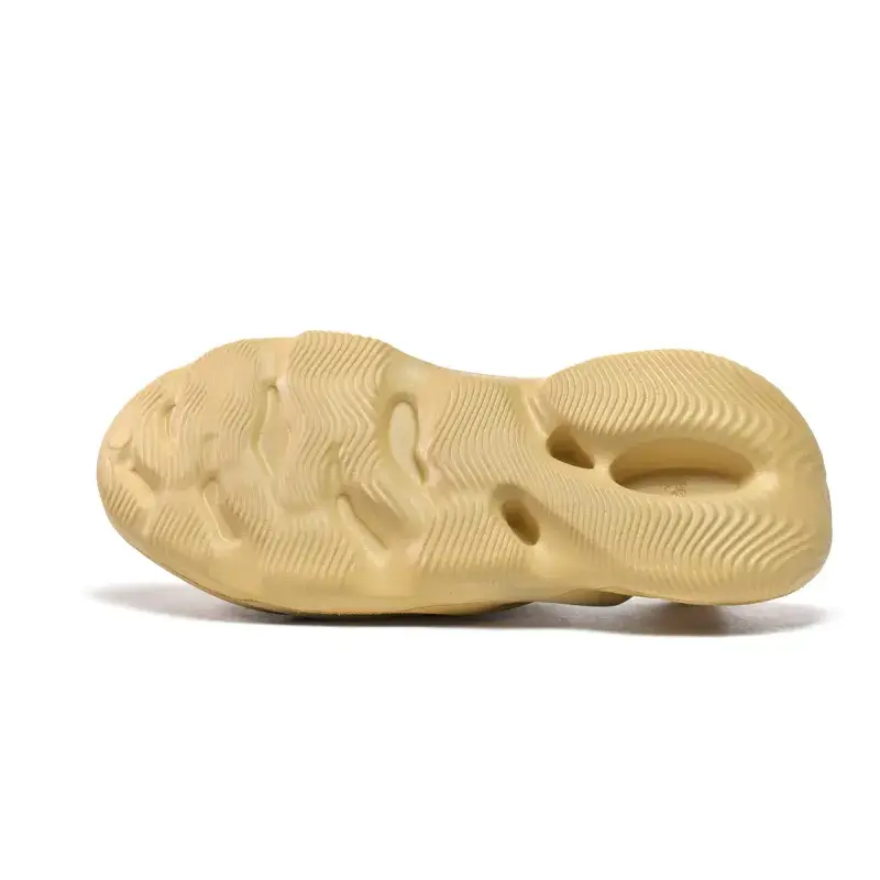 adidas Yeezy Foam Yeezy Foam Runner Desert Sand GV6843