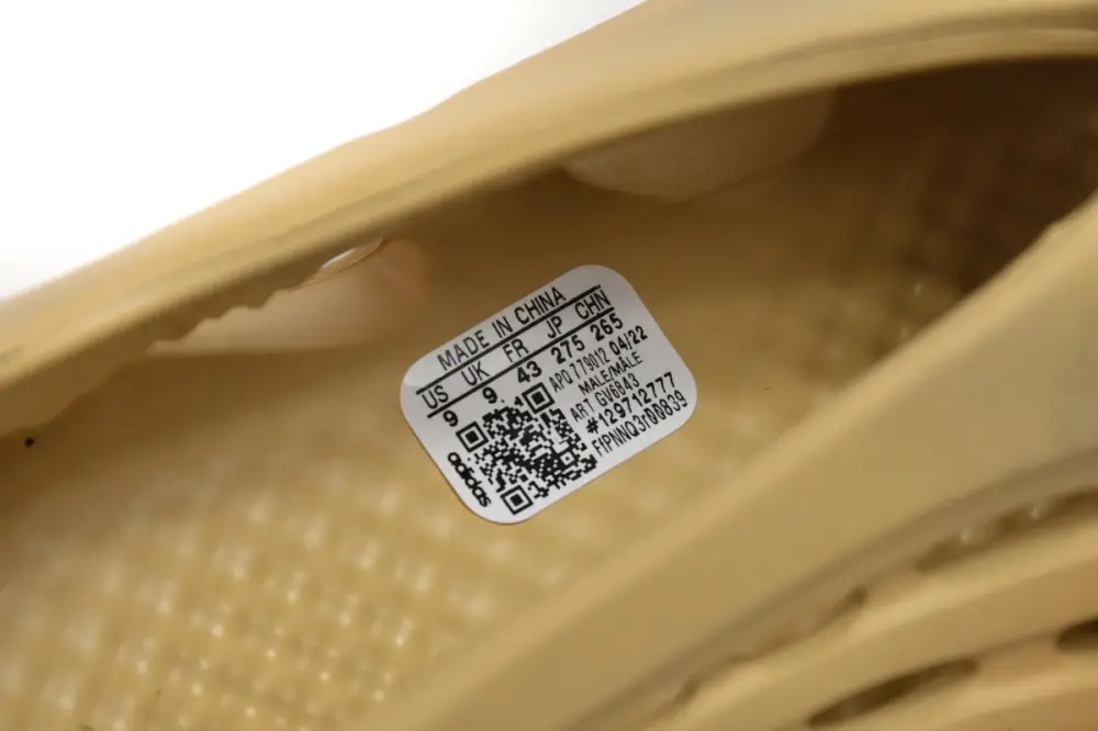 adidas Yeezy Foam Yeezy Foam Runner Desert Sand GV6843