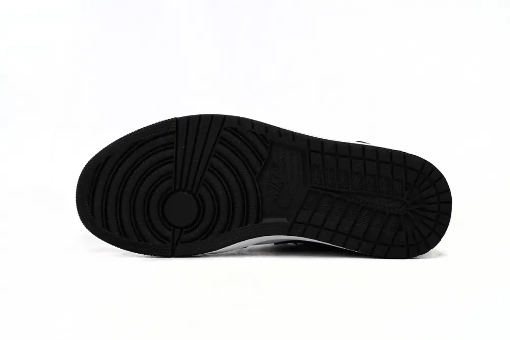 Air Jordan 1 Low  Jordan 1 Low Black And White DC0774-101