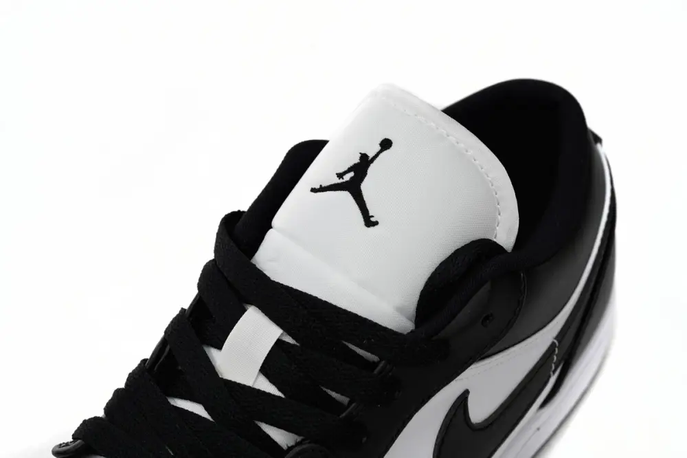 Air Jordan 1 Low  Jordan 1 Low Black And White DC0774-101