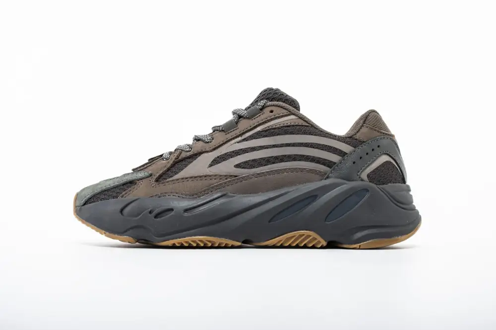 Yeezy Boost 700 V2 “Static” EG6860 36D812