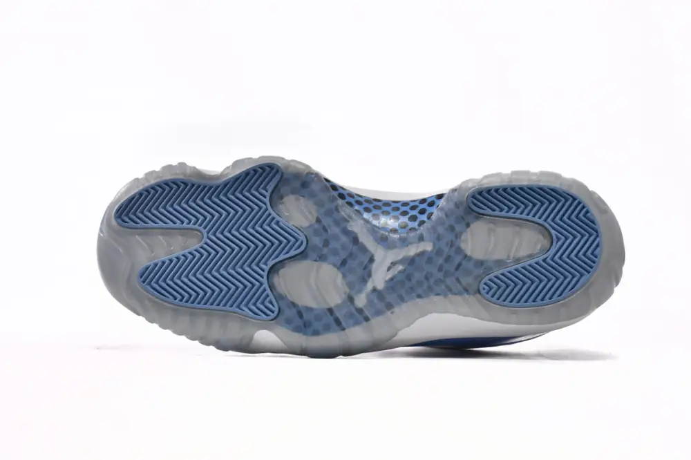 Air Jordan 11 Reps Jordan 11 Retro Low University Blue 528895-106