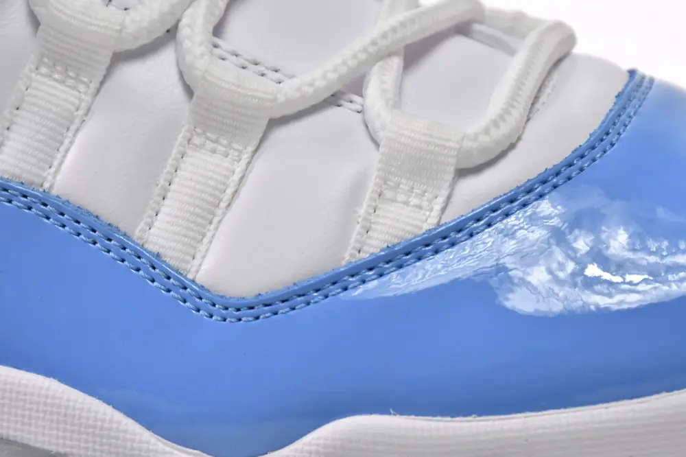 Air Jordan 11 Reps Jordan 11 Retro Low University Blue 528895-106