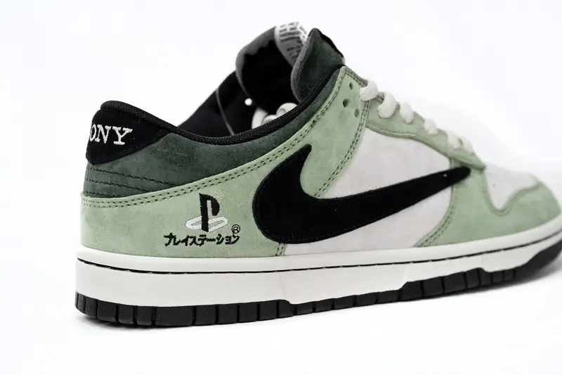 Travis PlayStation Scott x PlayStation x Nike Dunk Low ”PS5″ CU1726-777