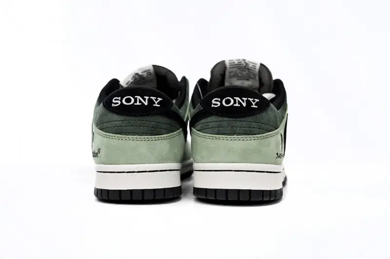 Travis PlayStation Scott x PlayStation x Nike Dunk Low ”PS5″ CU1726-777