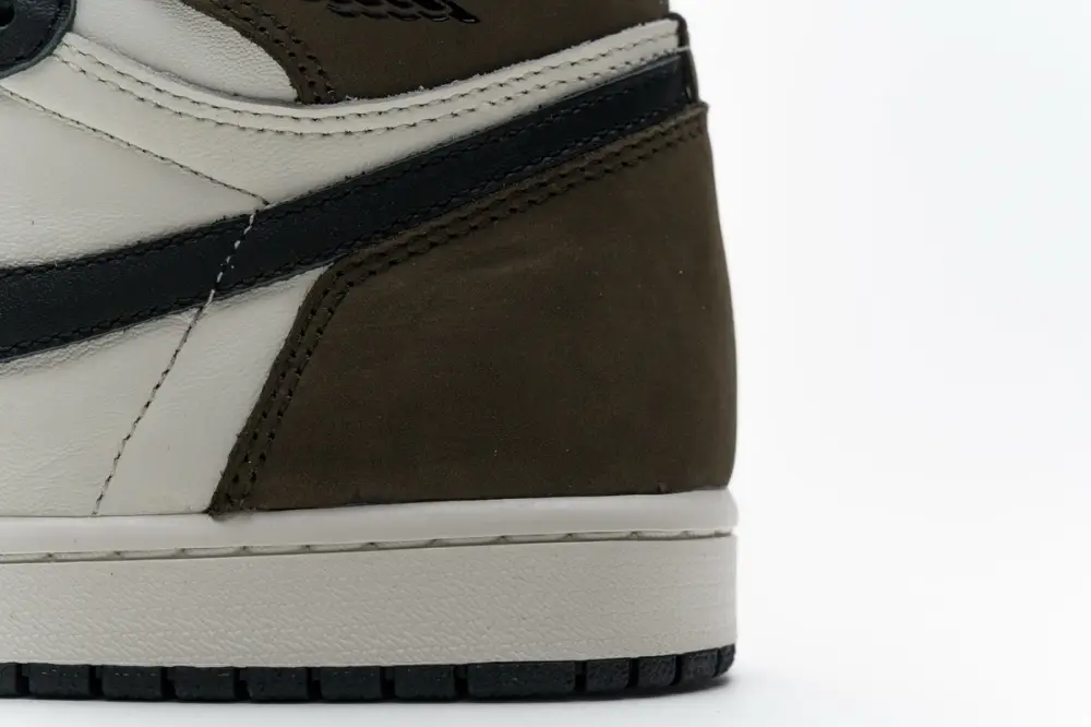 Air Jordan 1 Retro High OG 'Dark Mocha'  555088-105（GET） 