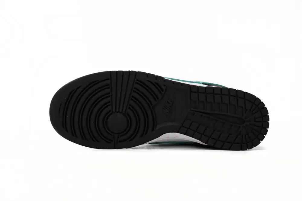 Nike Dunk Low RETRO PRM  FD4623-131 