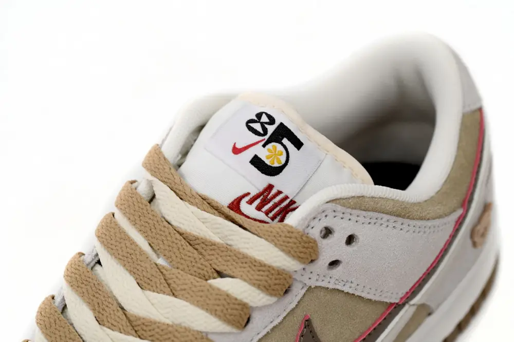 Nike Dunk Low SE  DO9457-100 