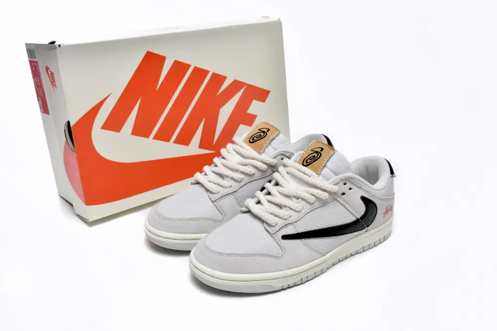 Stussy stussy dunk reps x Nike SB Dunk Low DD9776-068