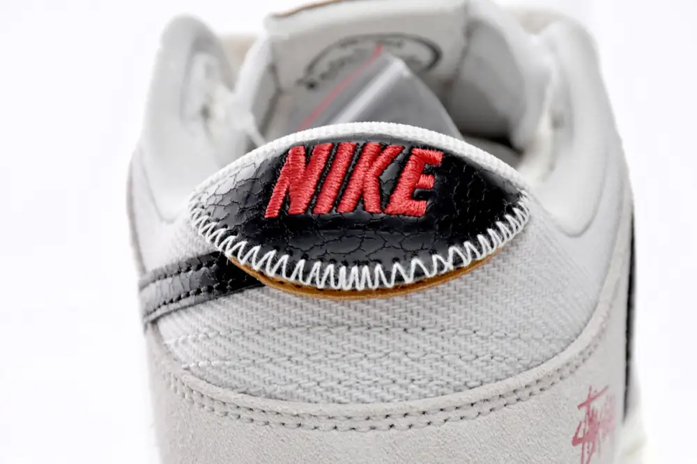 Stussy stussy dunk reps x Nike SB Dunk Low DD9776-068