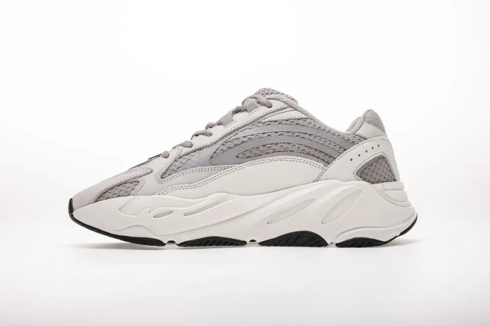 Yeezy Boost 700 V2 “Static” EF2829 19F331039