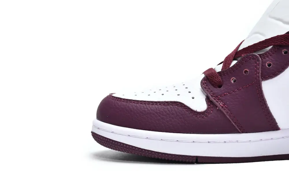 (OG)Air Jordan 1 High  Bordeaux Jordan 1 High OG Bordeaux 555088-611