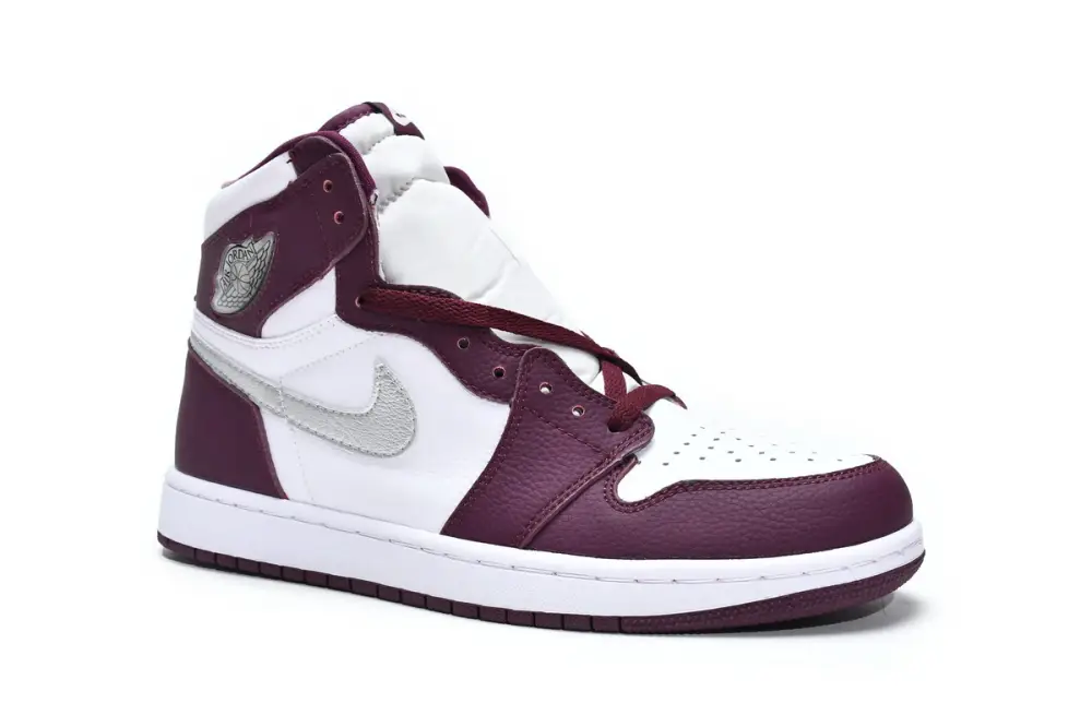 (OG)Air Jordan 1 High  Bordeaux Jordan 1 High OG Bordeaux 555088-611