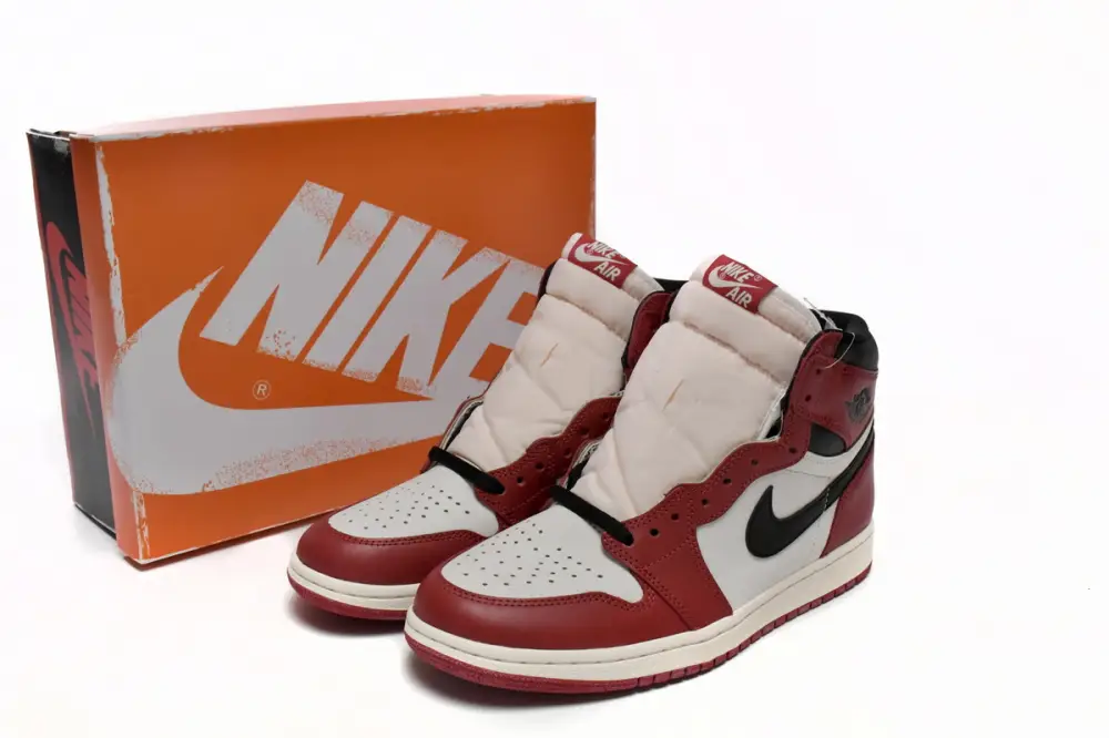 Air Jordan 1 Retro High  Chicago Lost and Found  DZ5485-612 