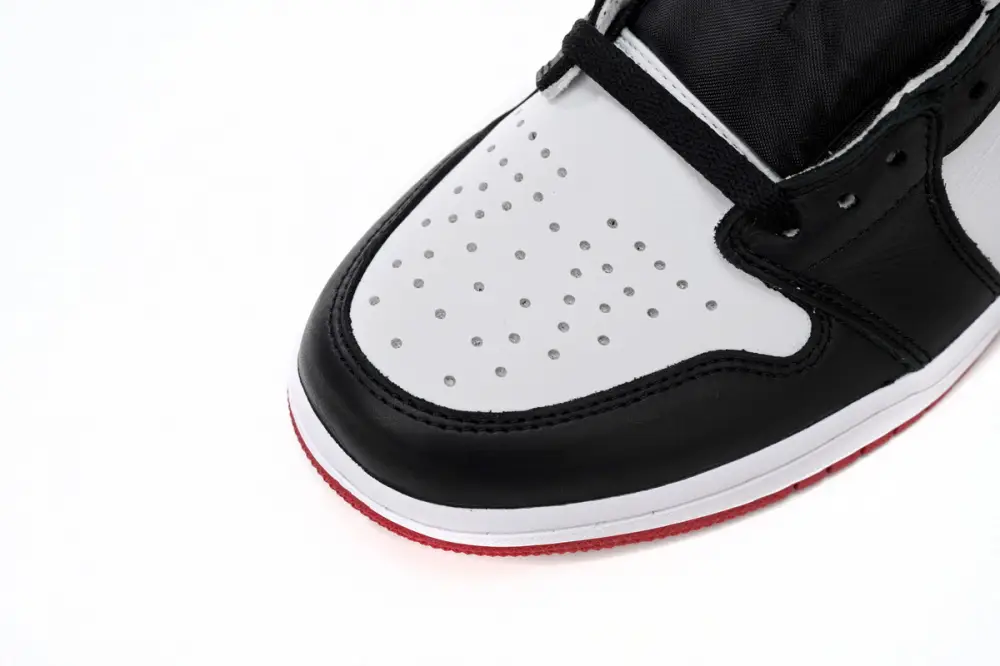 Air Jordan 1 Low OG Black Toe CZ0790-106 
