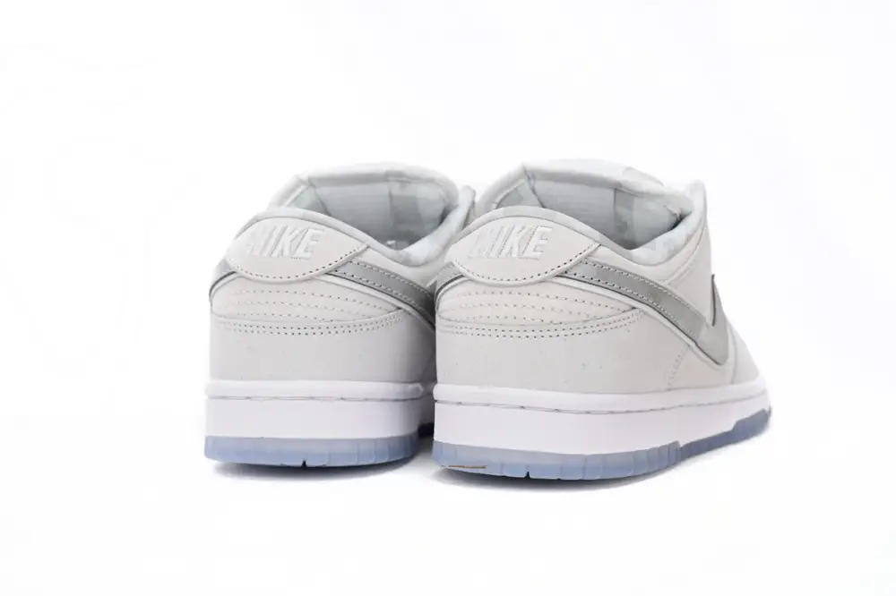 CONCEPTS × Nike Dunk SB Low White Lobster FD8776-100