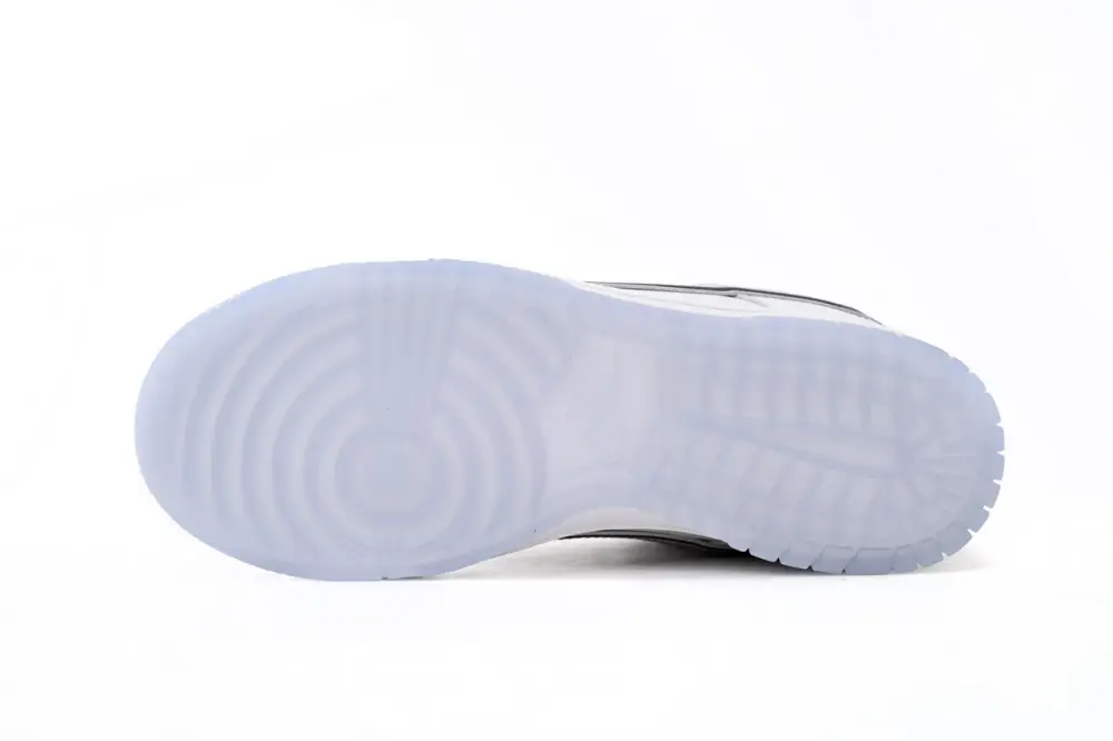 CONCEPTS × Nike Dunk SB Low White Lobster FD8776-100