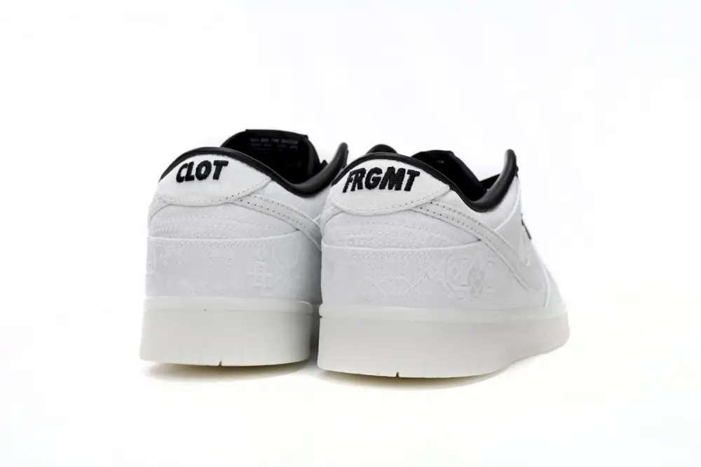 CLOT FN0315-110  x fragment x Nike Dunk Low Joint Names of Three FN0315-110