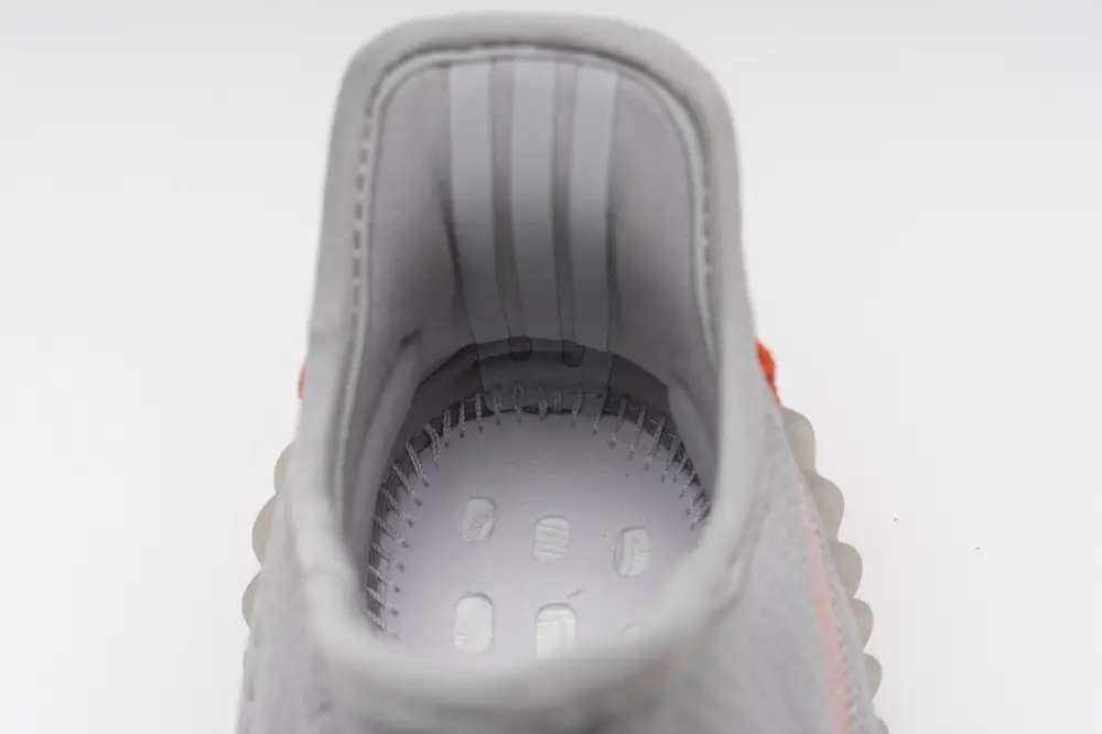 adidas Yeezy Boost yeezy 350 350 V2 Tail Light Reps FX9017