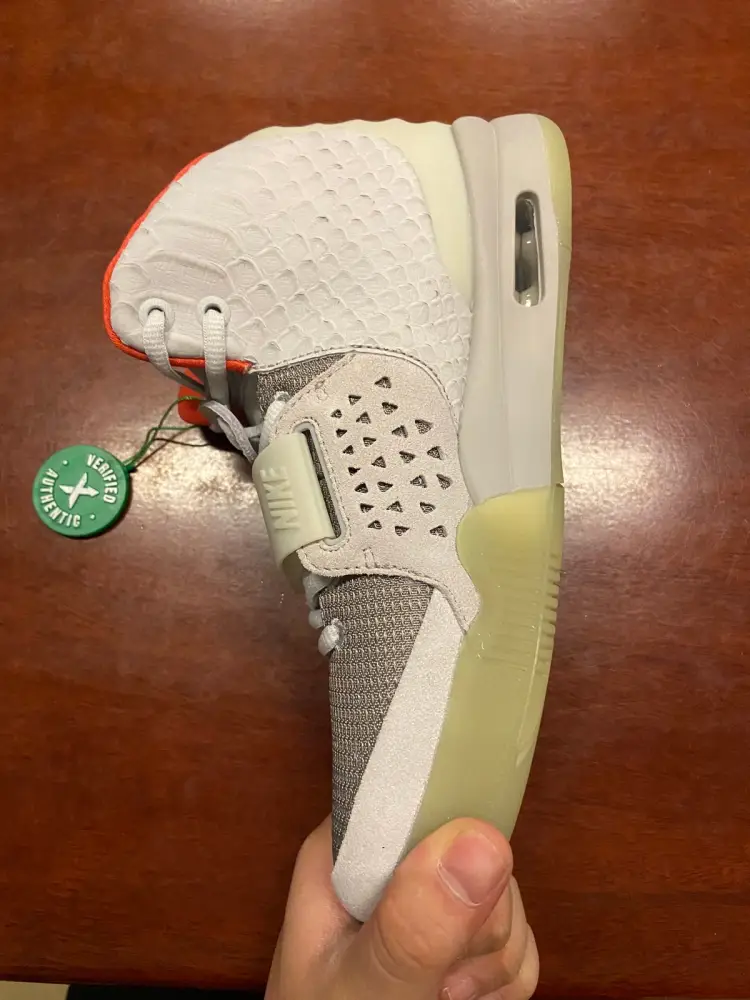 Nike Air Yeezy 2 NRG Pure Platinum 508214-010 