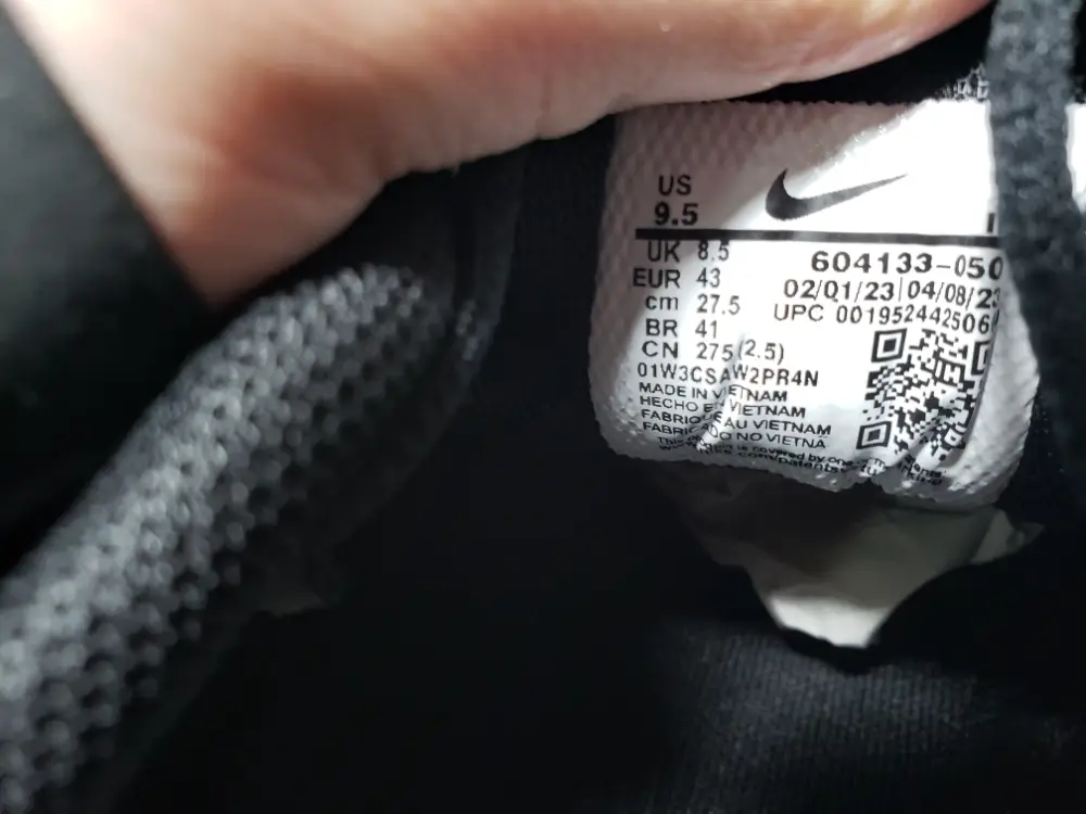 Nike Air Max Plus Triple Black 604133-050 