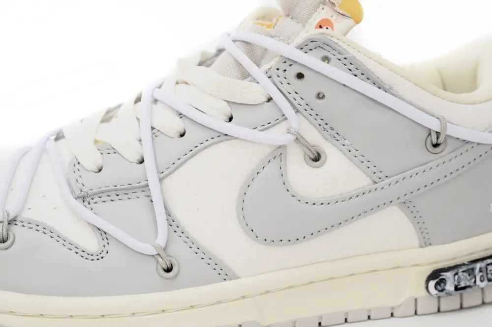 OFF Off-White Lot 49 WHITE x Nike Dunk SB Low The 50 NO.49 DM1602-123