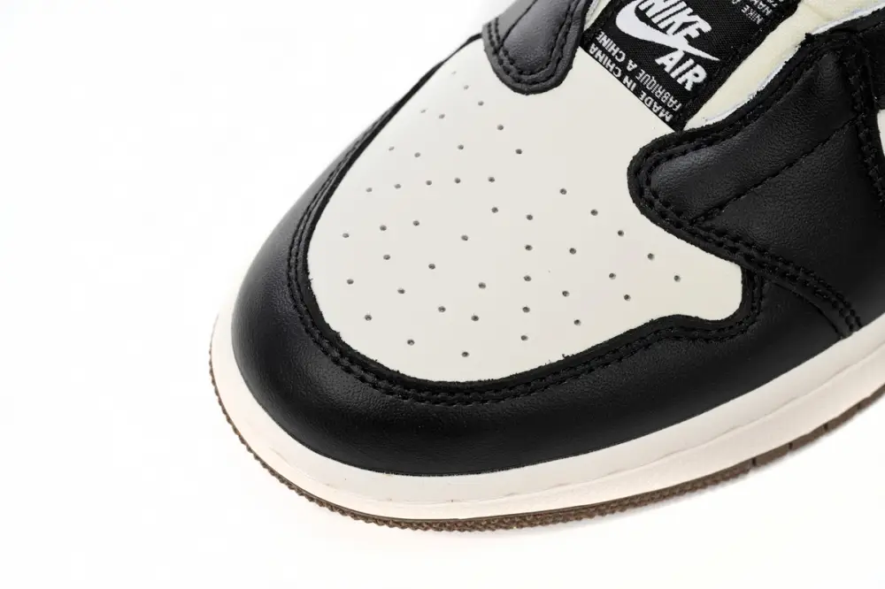 Air Jordan 1 Low Reps Jordan 1 Low Small Barb AV3918-109