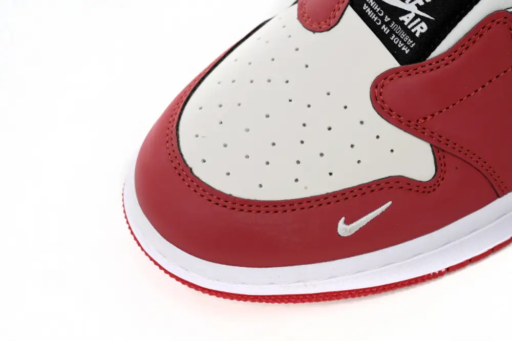 Air Jordan 1 Low Slip WMNS Jordan 1 Low Reps NRG White Red BQ8462-601