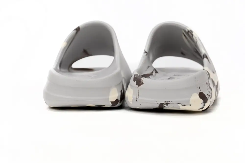 Yeezy Replica YEEZY SLIDE Slide Enflame Oil Painting White Grey GZ5553