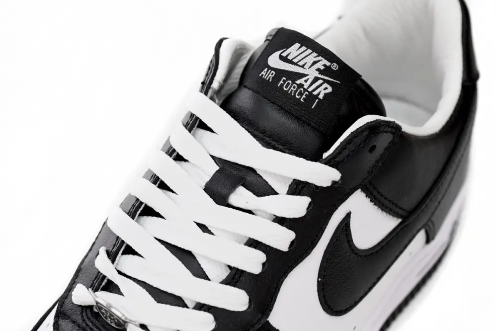 Terror Squad x Nike Air Force 1 Low Panda FJ5756-100 