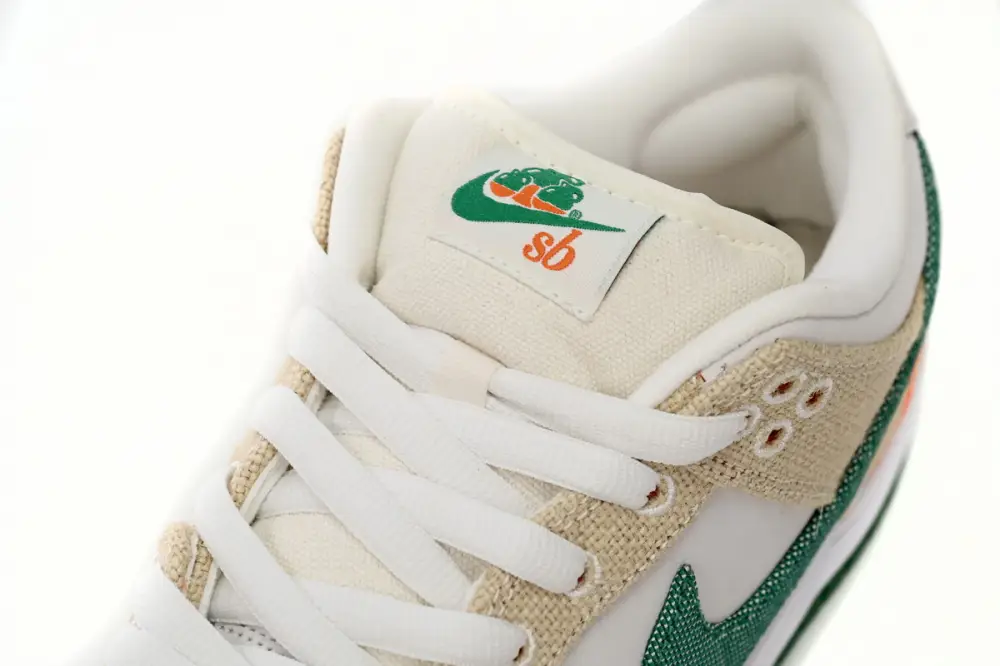 Nike jarritos dunks  SB Dunk Low Jarritos FD0860-001