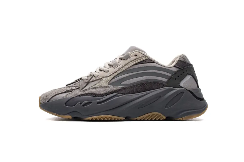Yeezy Boost 700 V2 “Tephra” FU7914 C51471