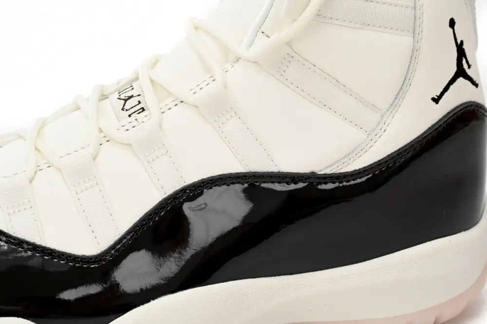 Air Jordan 11 Neapolitan Reps Jordan 11 WMNS Neapolitan AR0715-101