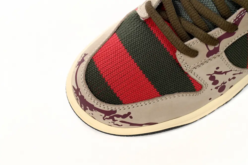 Nike freddy krueger reps SB Dunk Low Freddy Krueger 313170-202