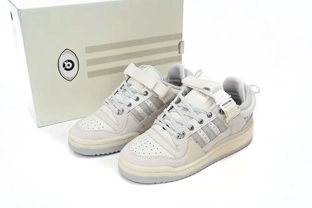 adidas Forum Buckle Low adidas reps Bad Bunny Last Forum HQ2153