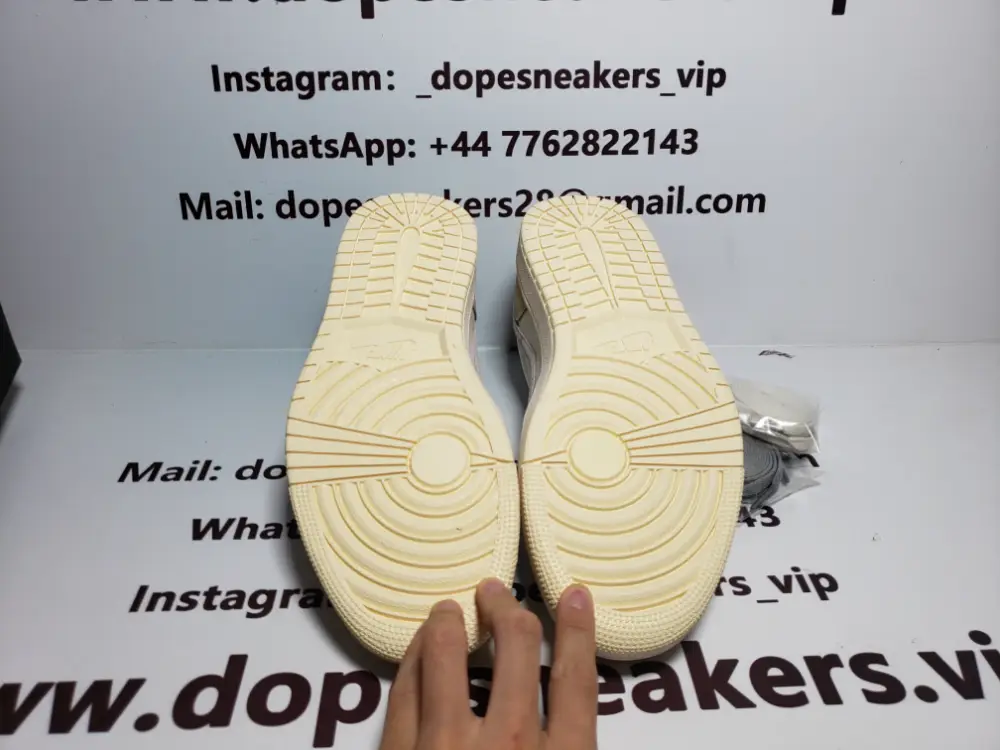 AIR JORDAN 1 LOW OG LIGHT KHAKI WHITE OFF WHITE CZ0790-102 