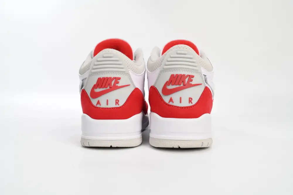 Air Jordan 3 Retro Tinker Jordan 3 Tinker White University Red