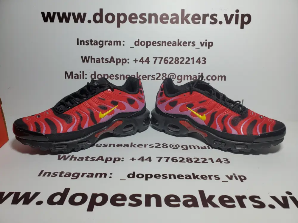 Nike Air Max Plus reps Nike Air Max Plus Supreme Black (Nike Tn)