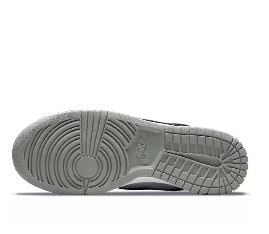 Nike Golden Gals Dunk Reps Dunk Low Golden Gals Metallic Silver DO5882-001