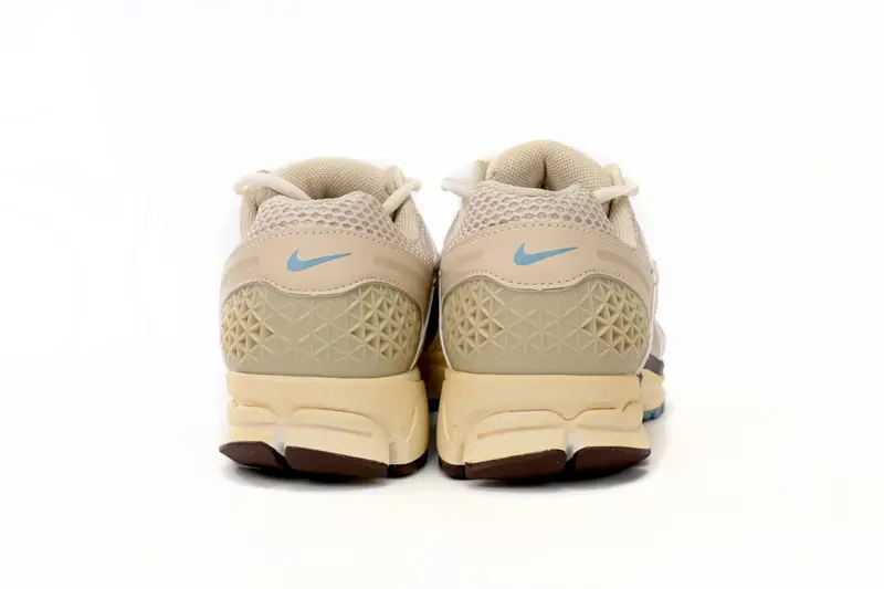 NikeAir Zoom Vomero CQ5486-200 5 Beige FB8825-111