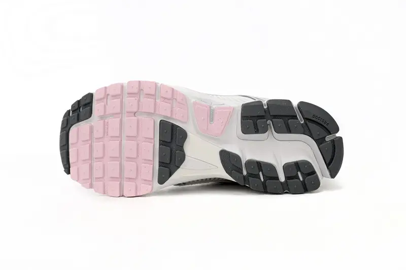 Nike CQ5486-200 Air Zoom Vomero 5 Pink FN3695-001