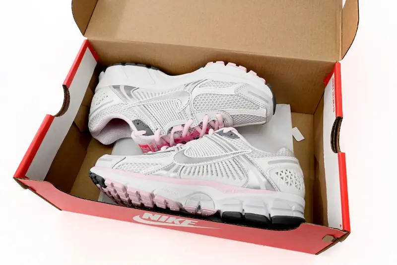 Nike CQ5486-200 Air Zoom Vomero 5 Pink FN3695-001