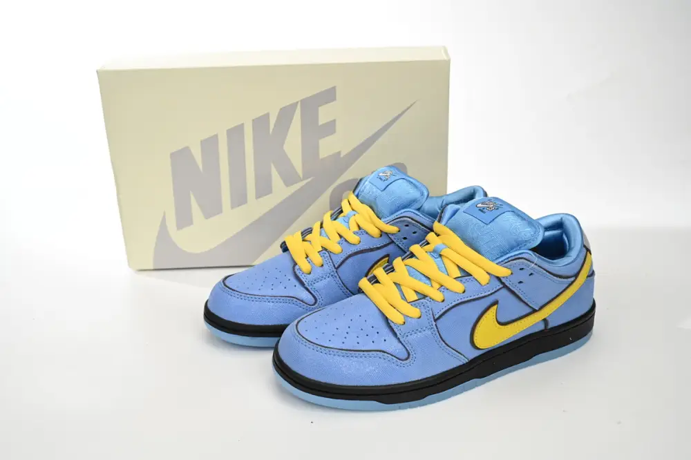 The Powerpuff dunk reps Powerpuff Girls x Nike SB Dunk Low “Bubbles” FZ8320-400