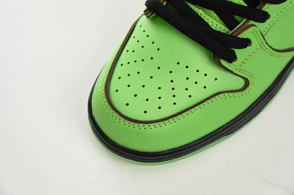 The Powerpuff Girls x Nike SB powerpuff dunk Reps Dunk Low “Buttercup” FZ8319-300
