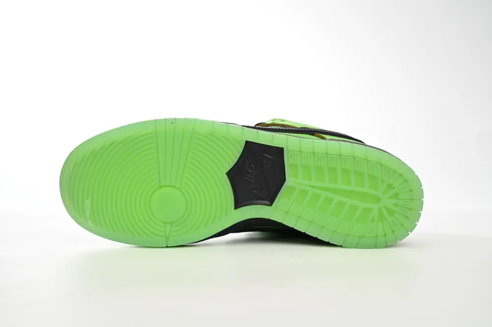 The Powerpuff Girls x Nike SB powerpuff dunk Reps Dunk Low “Buttercup” FZ8319-300
