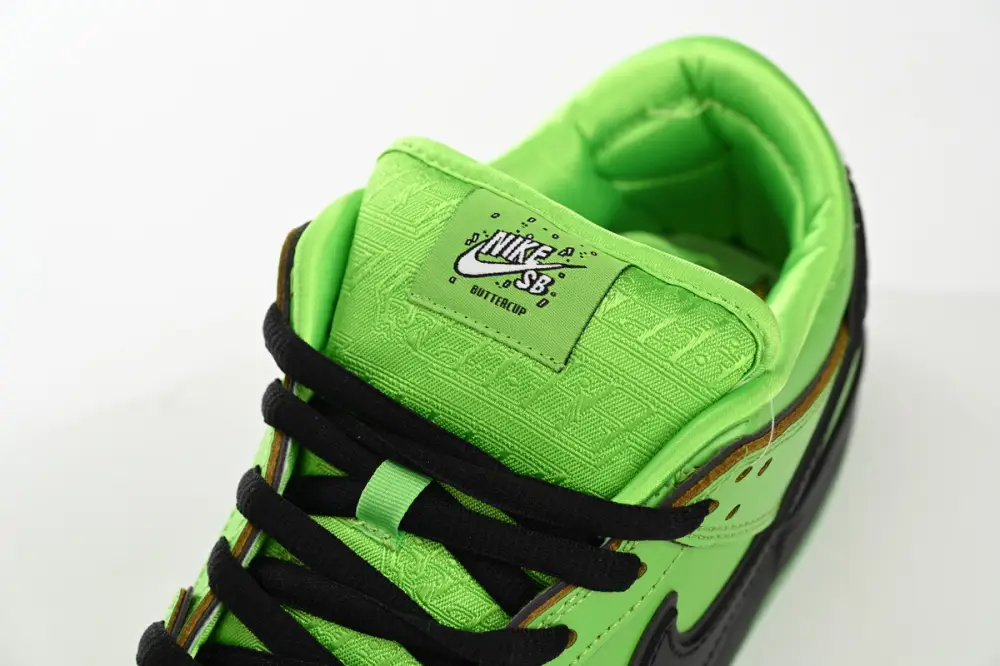 The Powerpuff Girls x Nike SB powerpuff dunk Reps Dunk Low “Buttercup” FZ8319-300