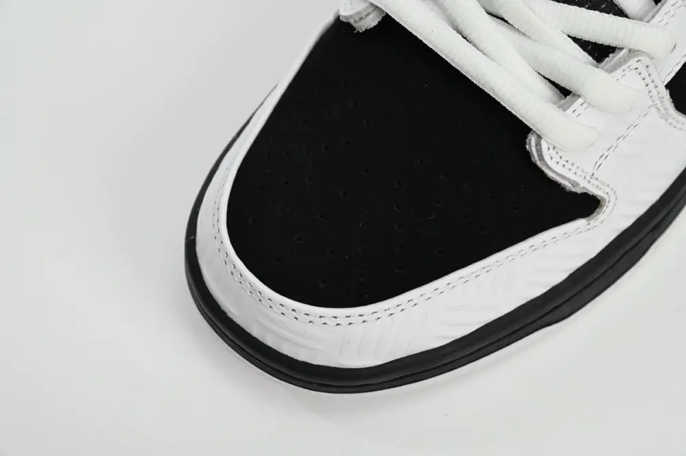 TIGHTBOOTH Dunk Reps x Nike SB Dunk Low Panda Co Branding FD2629-100