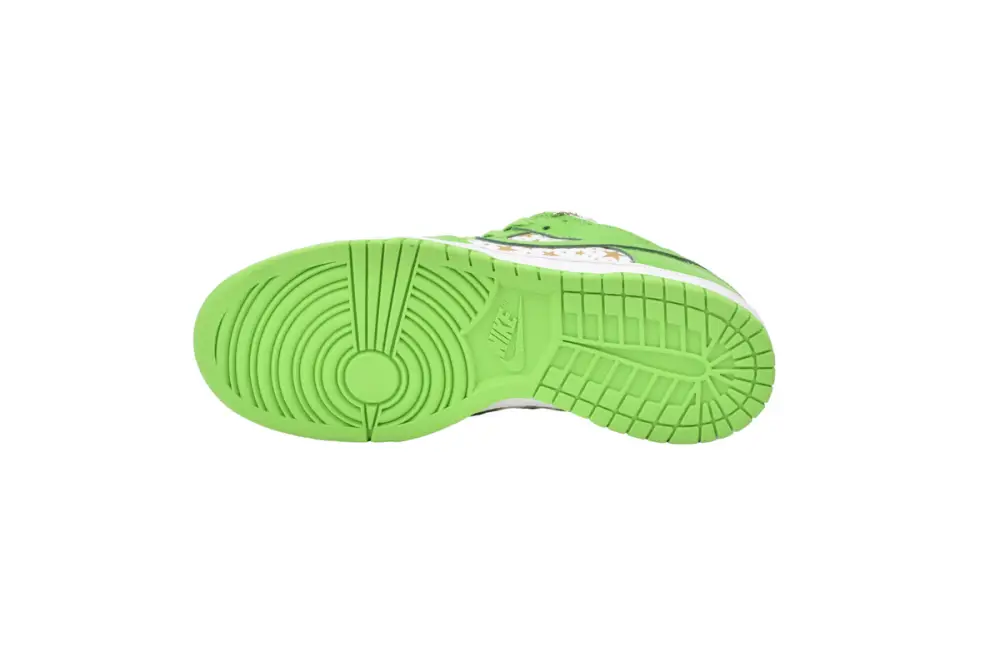 Supreme Dunk Reps x Nike SB Dunk Low "Green Stars” DH3228-101