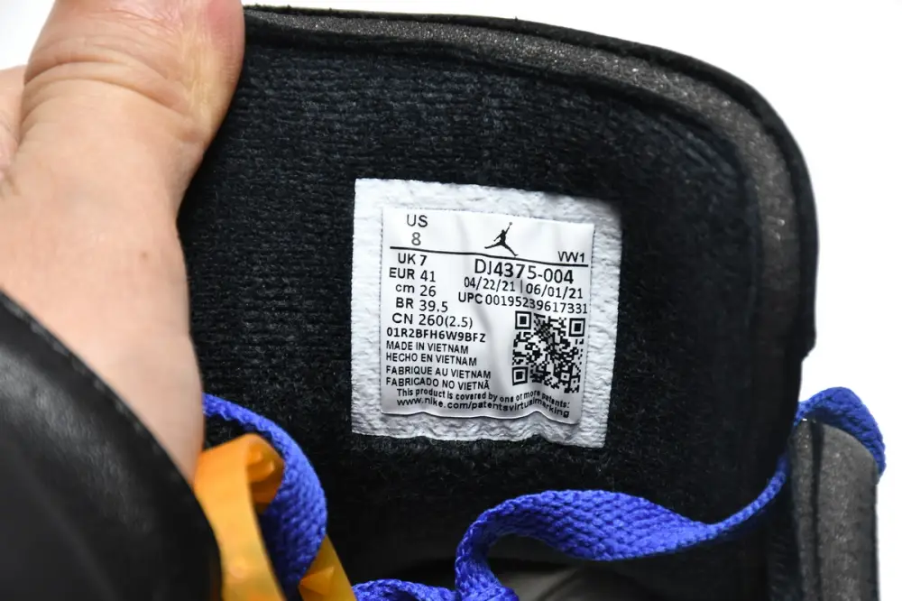 Off White x Air Jordan 2 Retro Low SP Black and Varsity Roy  DJ4375-004 