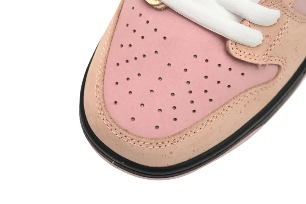 CONCEPTS Pink Lobster  dunk × Nike Dunk SB Pink Lobster BV1310-800